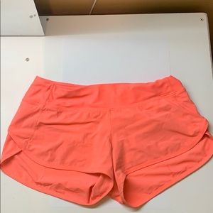 Lululemon Speed Up Short 2.5 Waterproof